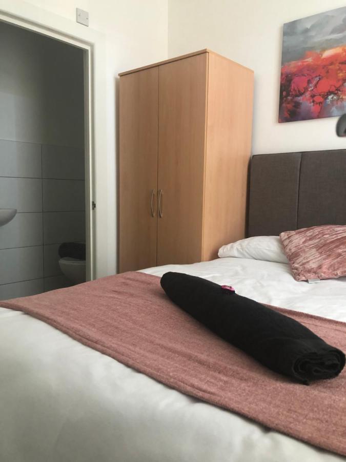 Lovely 4-Bed House In Anfield All En-Suite Liverpool Dış mekan fotoğraf
